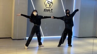 【蒋芸327】前普通同事们来生日Live帮忙跳舞啦||230405——230407陈思VLOG蒋芸出镜部分cut