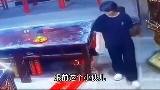 Benar-benar beruntung karena belum dipukuli sampai mati