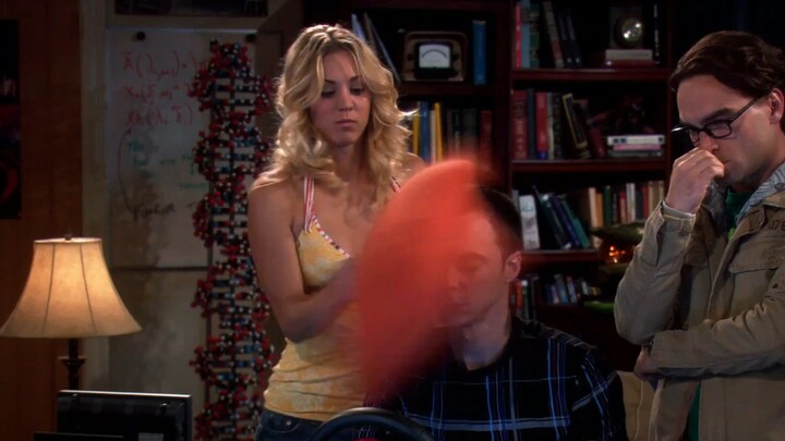 [TBBT] Penny pukul Sheldon keras, Sheldon: Berani marah tapi jangan bicara