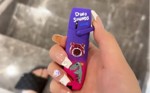 Mùa hè nóng nực, gấu dâu tây của tôi ngọt ngào cực kỳ.