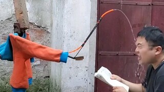 Penemuan: Alat bantu belajar minum air! Belajar minum air jadi lebih efisien!