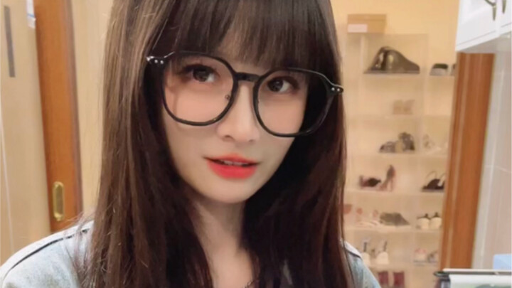 It's still unclear whose "family home" this is!