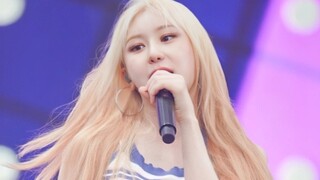 每日一爽继续！【李彩演】音乐节Knock湿发飞扬直拍！