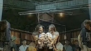 ngasih ke pencipta bkn yg diciptakan