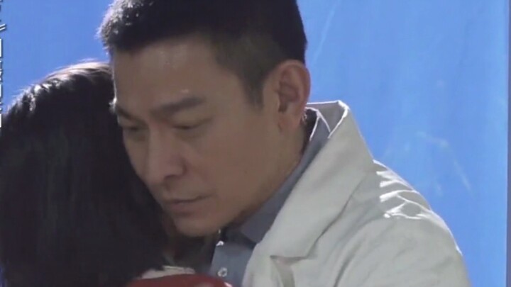 Cảm giác làm “con gái” của Lưu Đức Hoa là thế nào? Được nũng nịu, lại còn được chọn bài hát nữa, hạn