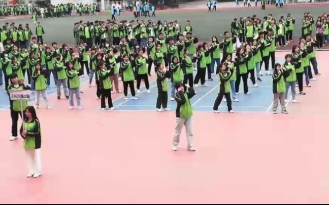 洛阳市第三高级中学《阳光彩虹小白马》韵律操比赛