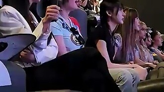 WSWF｜มาดูทุกคนจะหวาดกลัวกับวิดีโอสุดอลังการของ bumsup กัน｜แนบจอเล็กมาให้ด้วย