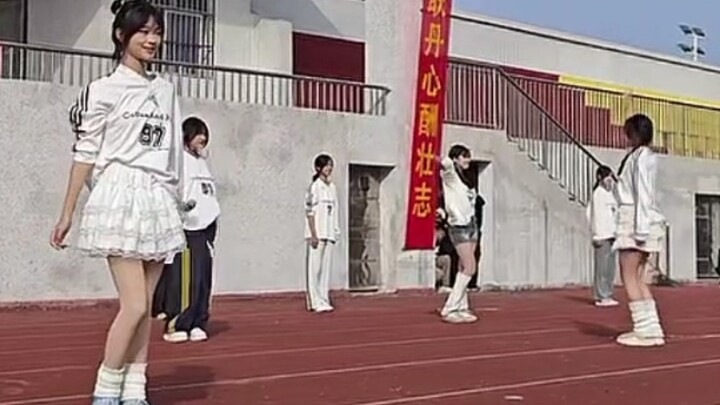 Liên khúc nhảy múa trong hội thao