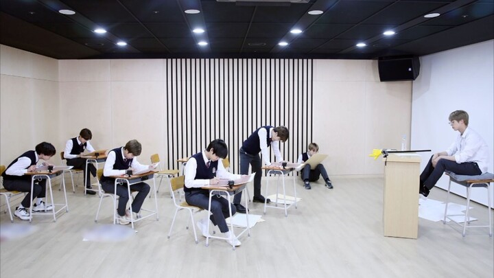 [CC] Run BTS! Ep. 112: Run BTS School 1