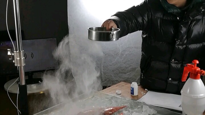 Gourmet Food-Throwing Behind-the-Scenes Highlights, Part 3: Sharing Food-Shooting Techniques