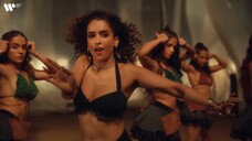 AANKH___Official_Music_Video___Sunidhi_Chauhan,_Rusha___Blizza___Feat._Sanya_Malhotra(1080p)