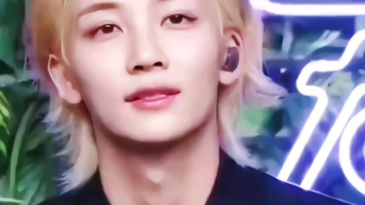 Câu nói gây sốt của cô nàng hoa anh đào: “Chữ J của Japan chính là chữ J của Jeonghan”