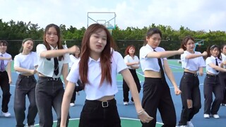 [Guangdong University of Technology] A super A girl danced to the theme song of Youth With You 3 "WE