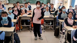 Tarian kepala sekolah haus! ! Kelas tiga SMP juga pasti gila!