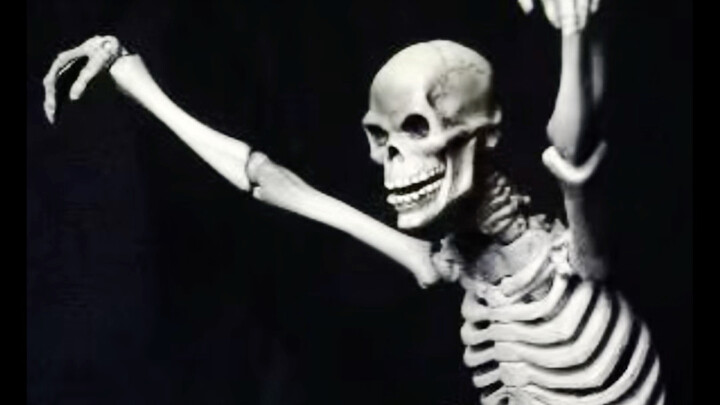 💀Dasar bodoh, galeri iOS otomatis menjadikan meme tengkorak si bro itu sebagai koleksi dan bahkan me