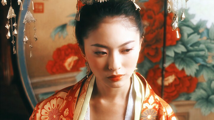 What?! I've only been a concubine for less than five hours, and now I'm being buried alive?! | Movie