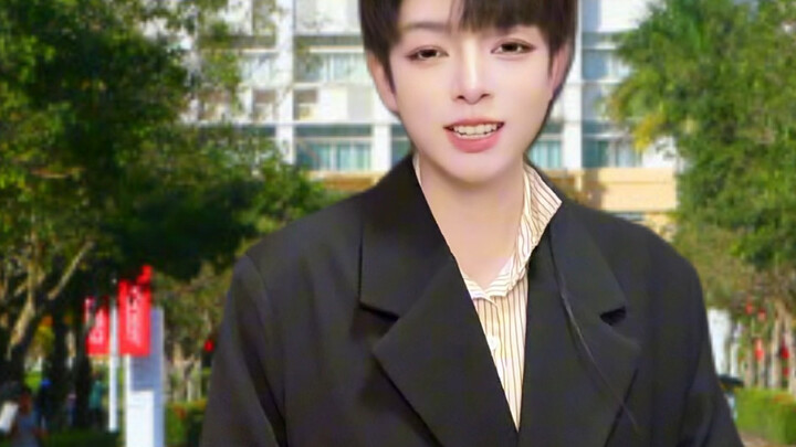 Bốn năm tình yêu thời đại học – Cả đời là fan cuồng xx (Giải trí đừng lấy làm thật)