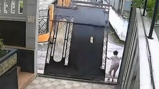 这门设计的是为了换门方便吗？