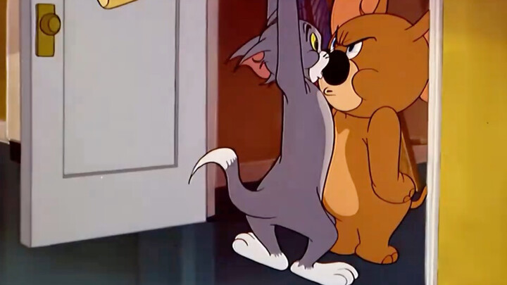 Why aren’t you hitting? Hit already!