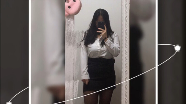 168 | No one could possibly resist this 85E-sized professional outfit, right?