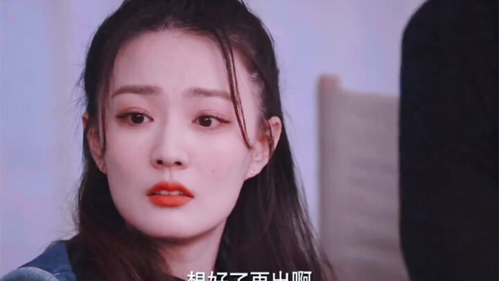 Có giống dáng vẻ khi bạn trai bạn ghen không, cửa: “Anh thì thanh cao, ghen xong lại trút giận lên t