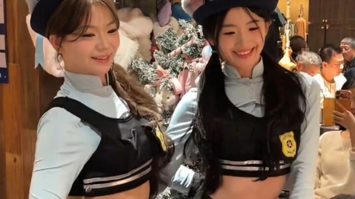 Cảnh sát Thỏ lắc lư lắc lư