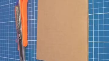 Coca cola kaleng kereta api