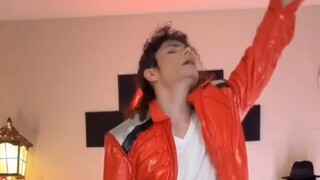 أقوى غناء ورقص كامل الطول مفتوح الميكروفون لأغنية "Beat it" على الشبكة بأكملها #راقصة الروح #مايكل ج