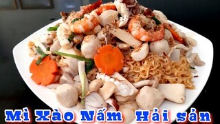 Cách làm món Mì Xào Nấm Hải Sản tại nhà || Ngon Không Kém Nhà Hàng