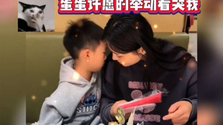 Setelah bercerai, Fan Xiaohui untuk pertama kalinya merayakan ulang tahun putranya; saat Dandan memb