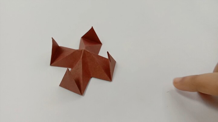 I Made a Paper Toy That GRABS You 😳