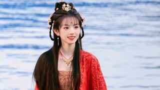 เมามายจนไม่รู้ว่าท้องฟ้าอยู่ไหน น้ำเต็มไปด้วยเรือ ความฝันอันแสนหวานท่วมท้นดวงดาว เจ้าหญิงต้องพายเรือ