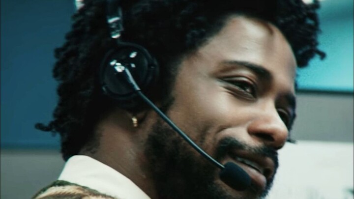 "Sales Champion Teaches You How to Speak with a White Accent"