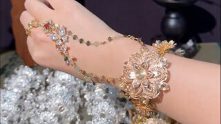 ถ้าเป็นสมัยโบราณ พวกคุณน่าจะเรียกข้าว่า…?