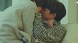 【Ghost】4K quality sofa kiss! The uncle’s super kissing scene~