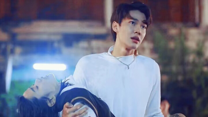 He failed to keep his senior sister, and did not wait for Shancai to come back again. What a fool! [
