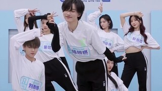 Theme song relay of the Breaking Wind group