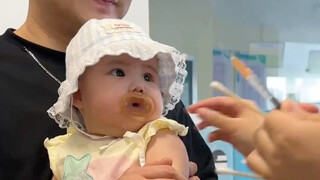 宝宝打针记，哈哈哈哈看一次笑一次