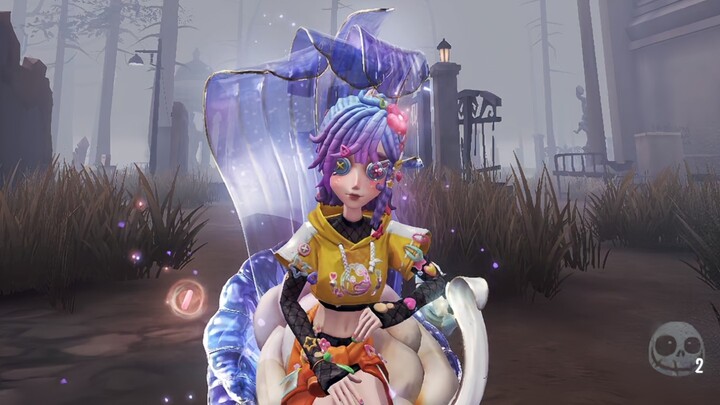 Peracik parfum: Yang penting si kepala rusa cuma perlu pura-pura berkilau di tempat aja, sementara a