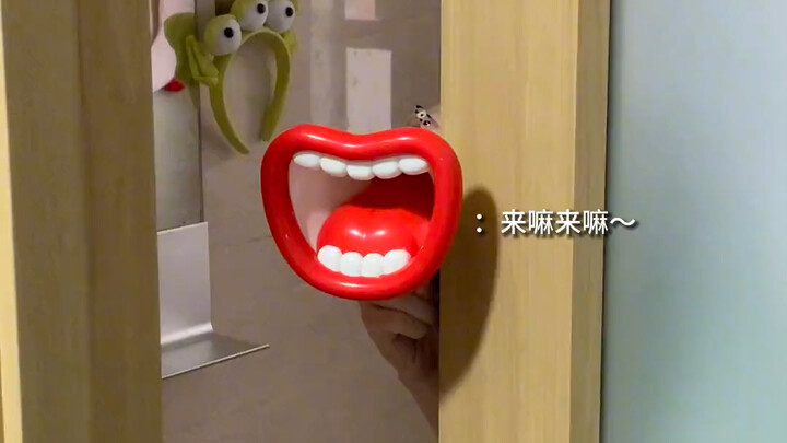 Sejak pacar saya punya mulut kecil ini, setiap hari dia terus mengatakan hal-hal aneh...