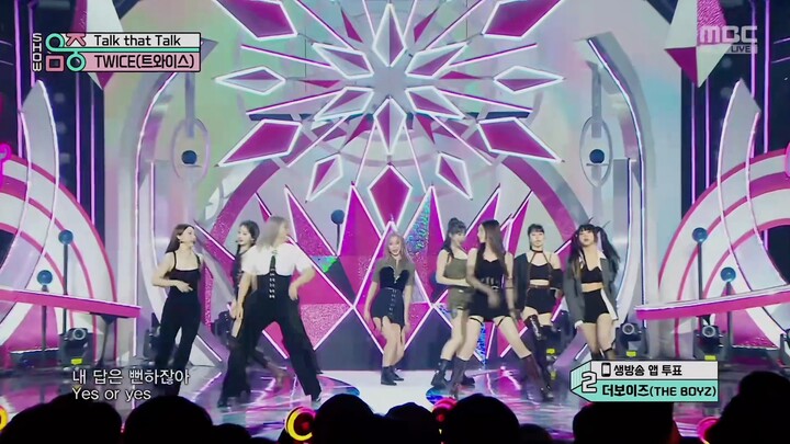 Twice, thiết kế sân khấu này thật xúc động
