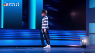 إن عزف Bboy Lorenzo الجميل على موسيقى البيانو أمر رائع للغاية