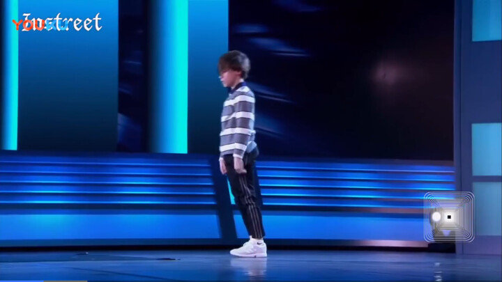 إن عزف Bboy Lorenzo الجميل على موسيقى البيانو أمر رائع للغاية