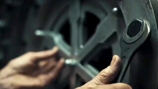 锁匠穷其一生造保险箱，只为将自己关进去！"犯罪