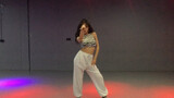 Dance with "Lip&Hip" by Hyun A.