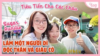 Làm Sugar Auntie tiêu tiền cho các cháu | Bao trọn du lịch nước ngoài VyLog