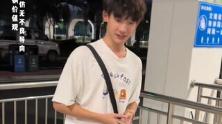 男娘面基网恋校草体育生，结果落荒而逃！！又没逮住..