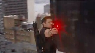 Apa jadinya kalau semua anak panah yang ditembakkan Hawkeye di Avengers 1 meleset?