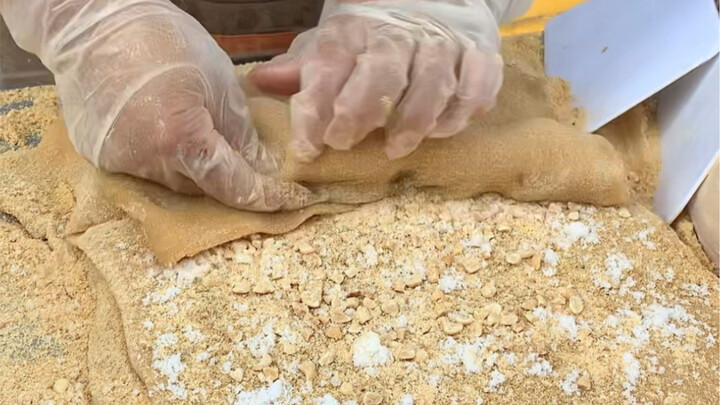 东北早市里七块一斤的驴打滚到底多有料！