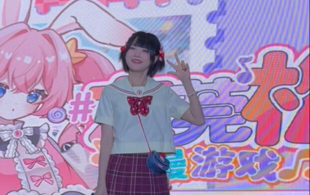 ครูฮวาหลิงโพสท่า!
